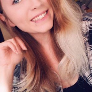 Meet your Posher, Candice